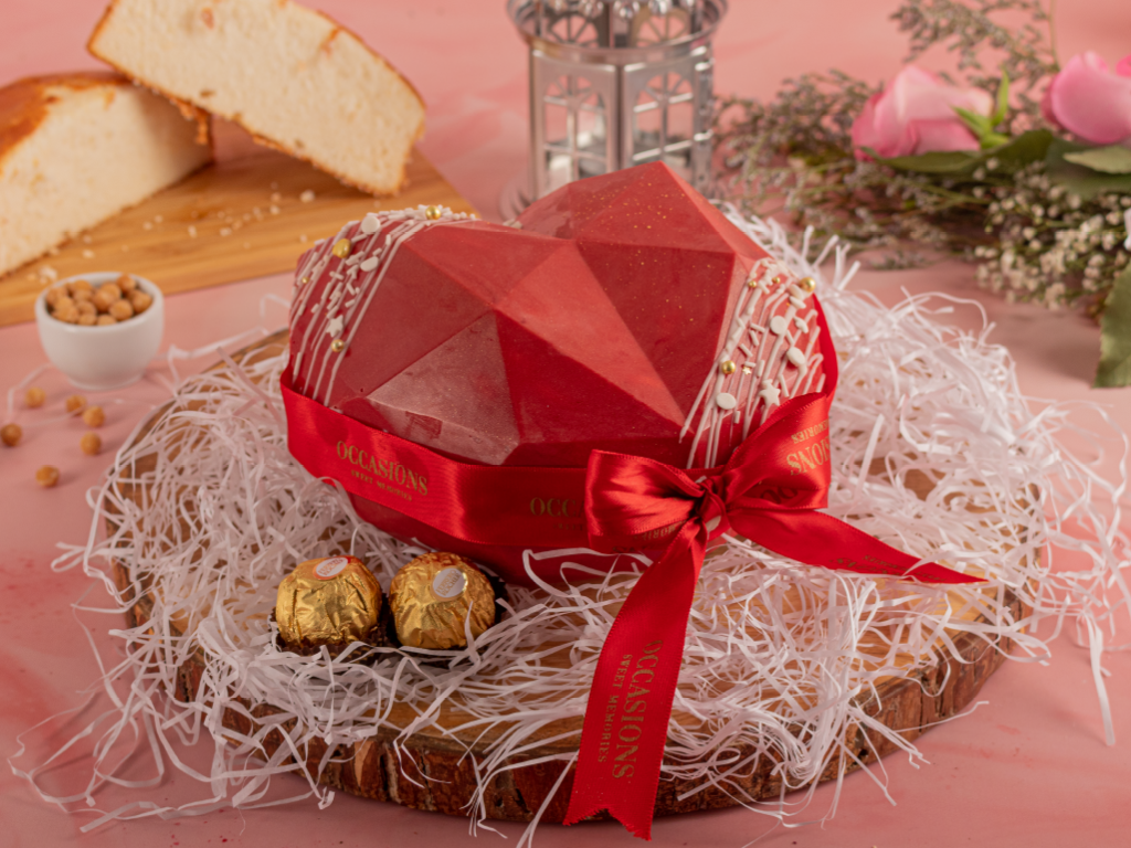 PINNATA CAKE Red Color